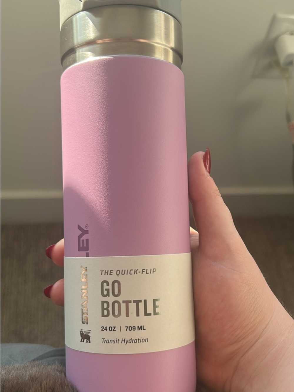 NWT STANLEY Quick Flip Go Bottle 24 OZ
